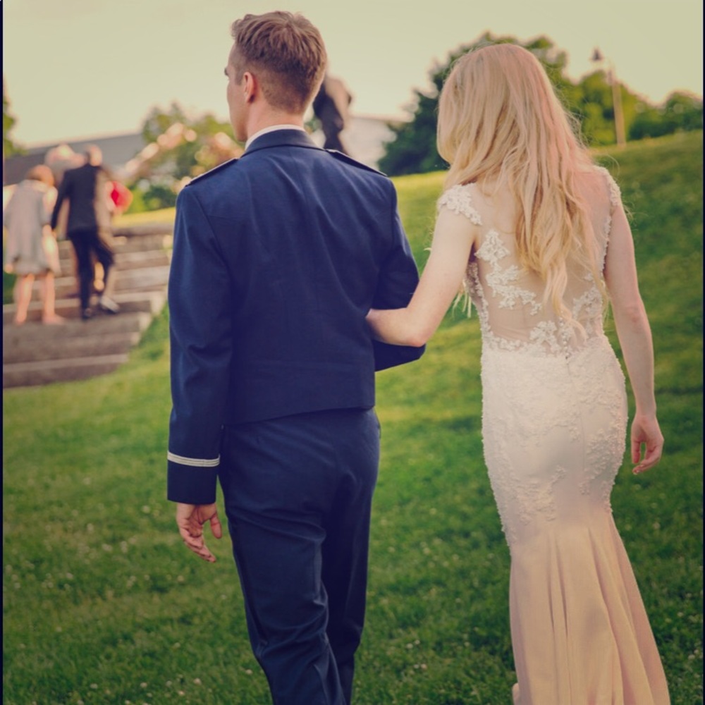 Mark Zunino Wedding Dress, Size 0